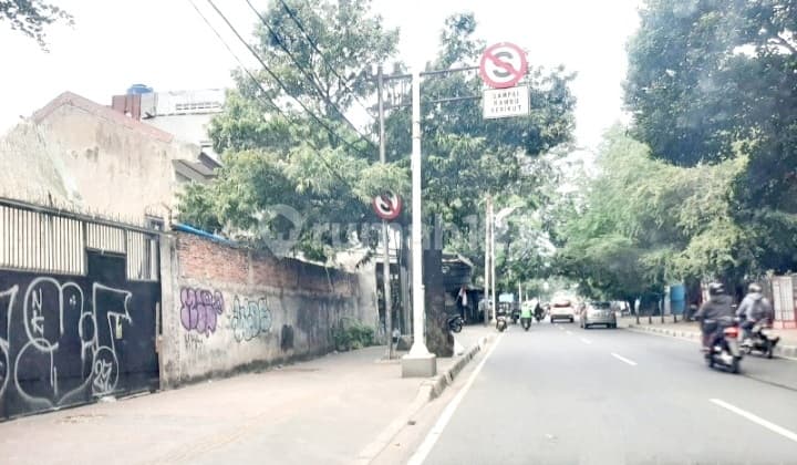 Tanah Luas @ Kedoya Raya Kedoya Selatan Kebon Jeruk Jakarta Barat