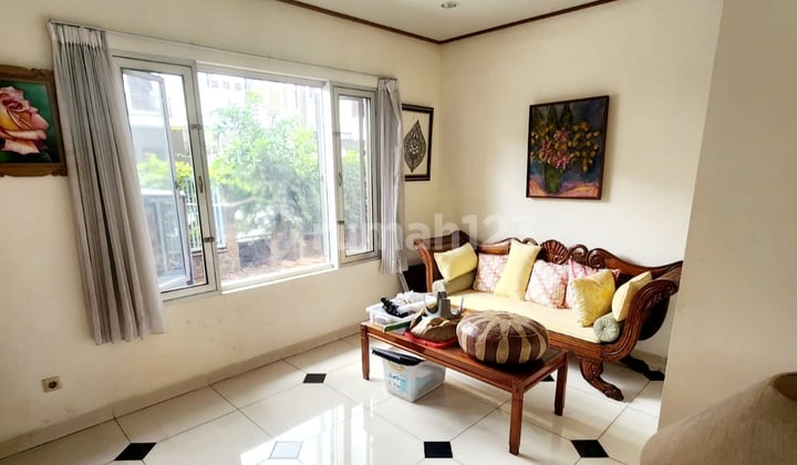 Rumah Siap Huni 2 Kavling SHM Puri Kencana Jakarta Barat