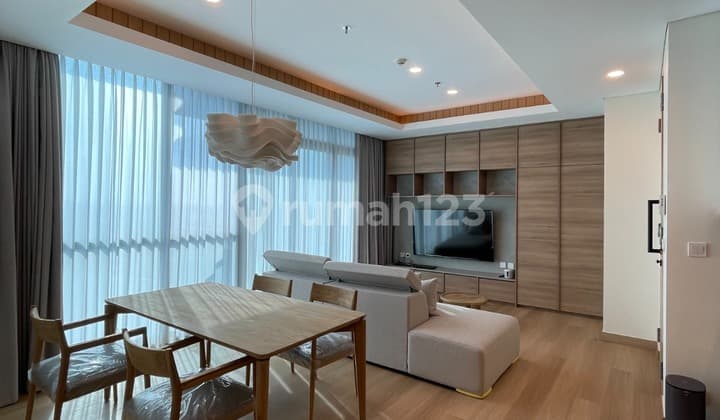 Apartemen Mewah The Windsor 3 BR Fully Furnished