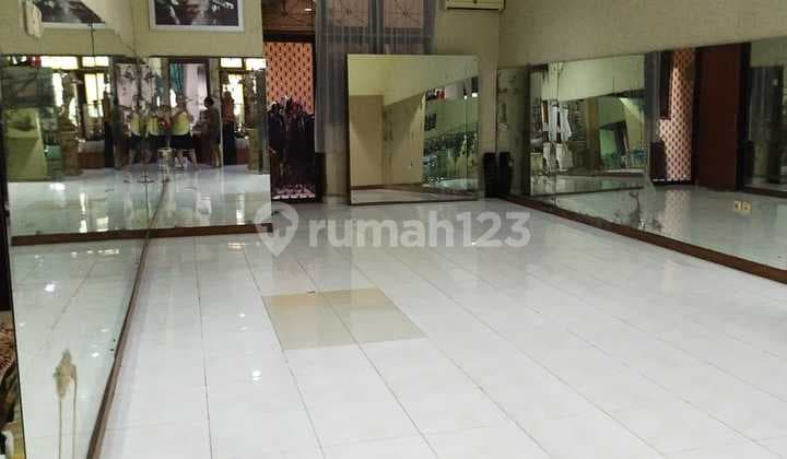 Rumah 2,5 Lantai Dekat Pluit Village Mall