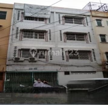 4-Story Row Shophouse in Tubagus Angke Complex