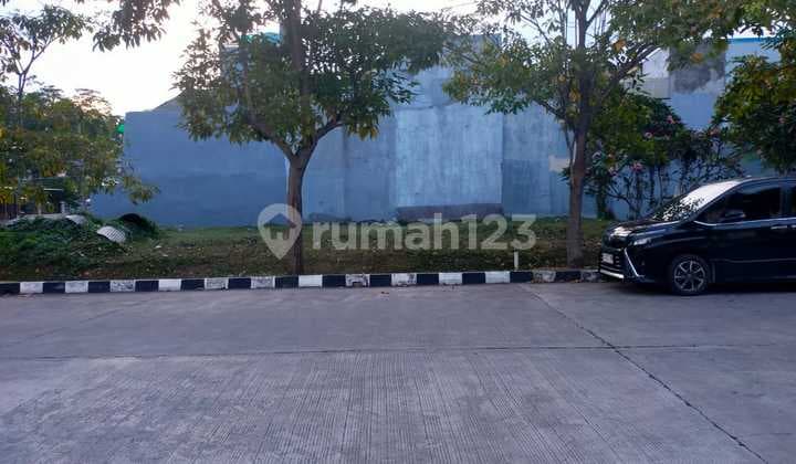 Kavling di Perumahan Green Garden, Lokasi Bagus, Jalan Lebar