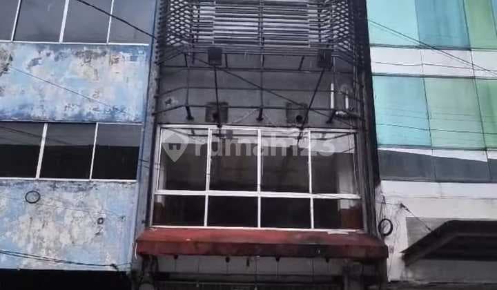 Shop House in Fatmawati Commercial Area