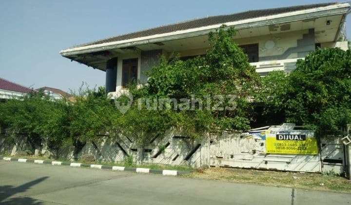 Rumah tua hook 2 lantai di Green Garden Kedoya Jakarta Barat,jalanan lebar,lingkungan nyaman