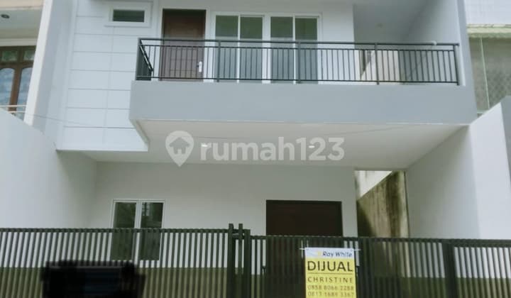 Rumah 2 Lantai Di Pengukiran Pejagalan Jakarta Barat