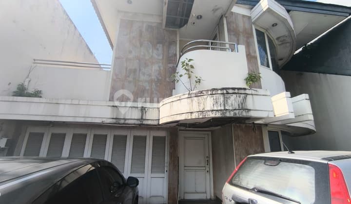 300 m2 house, wide front road, in Green Garden, West Jakarta.