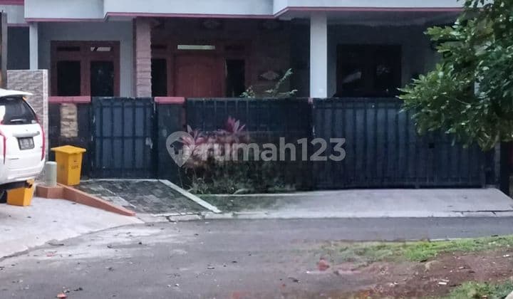 Rumah Bagus Dan Asri Hadap Taman Park View Citra Raya Tangerang
