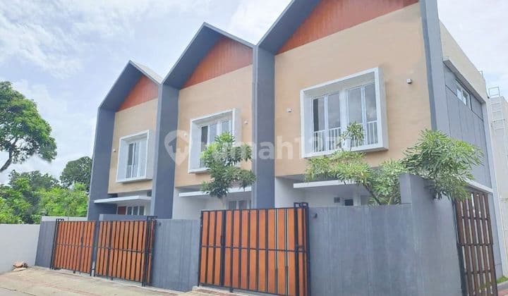 Rumah Baru Area Sektor 9 Bintaro Dekat Stasiun Sudimara