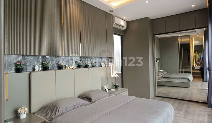 New Corner House in Rempoa Bintaro Cluster Near MRT Lebak Bulus