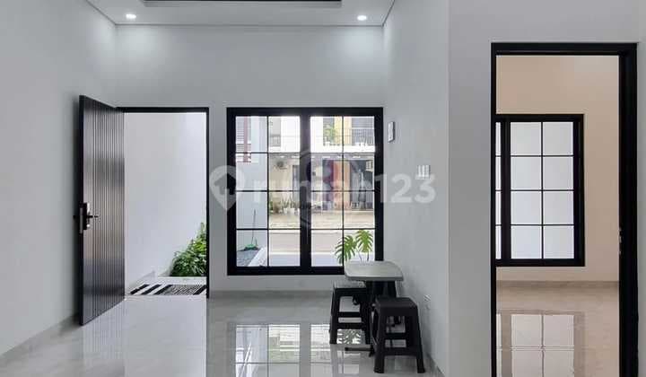 Rumah Baru Furnished Strategis Dekat Pintu Toll Parigi Bintaro