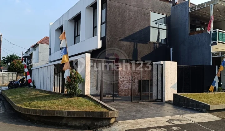 Rumah Baru Hoek di Komplek Cipadu Dkt Petukangan Jakarta Selatan