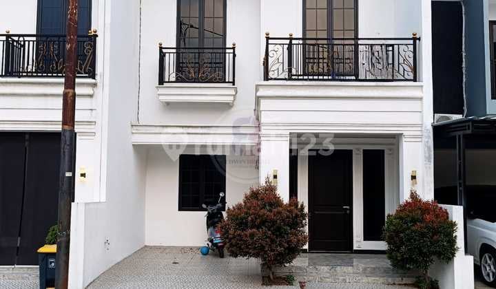 Rumah Baru Siap Huni Dalam Cluster Pinggir Jalan Ciledug Raya