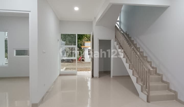 New Home Ready to Live In the Cluster Area of Bintaro Sector 2
