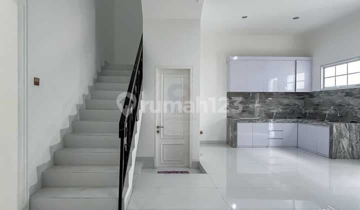 New Cluster House Ready to Occupied Near Meruya Toll Gate West Jakarta