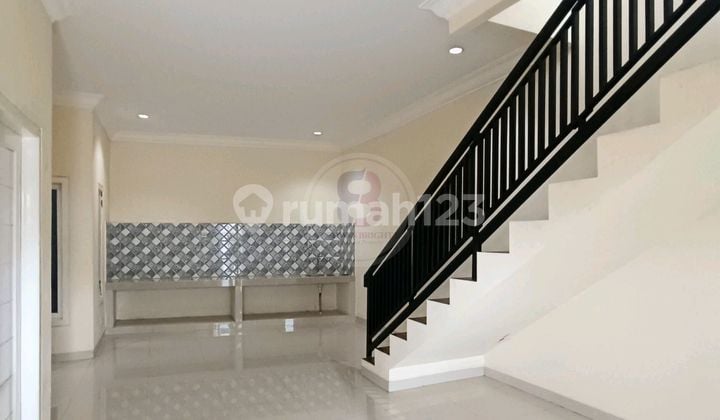 Rumah Dekat Sekolah Bpk Penabur Dekat Sektor 7 Kebayoran Bintaro