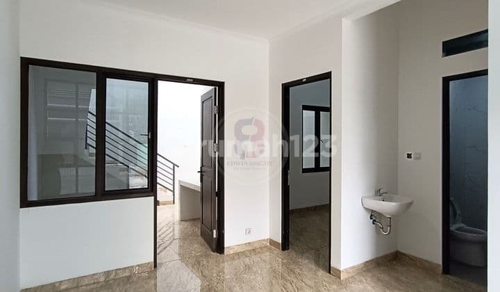 Rumah Baru Siap Huni Dalam Cluster Di Cipadu Larangan