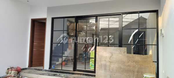 For Sale: 3-Story Commercial Building in Villa Melati Mas, Tangerang, Near Alam Sutera, BSD, Gading Serpong, 3 Floors, 3 Bedrooms, 3 Bathrooms.