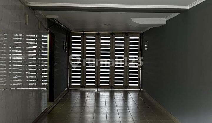 Yd, Dijual Townhouse di Ancol Mansion Jakarta Utara