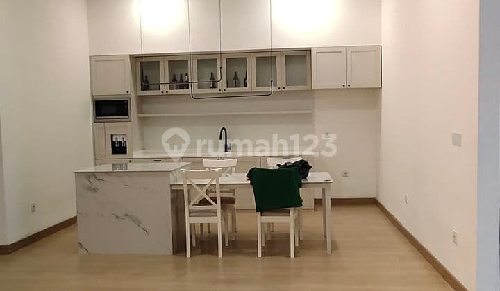 Beautiful House For Sale In Alam Sutera Already Renovated 3 Floors