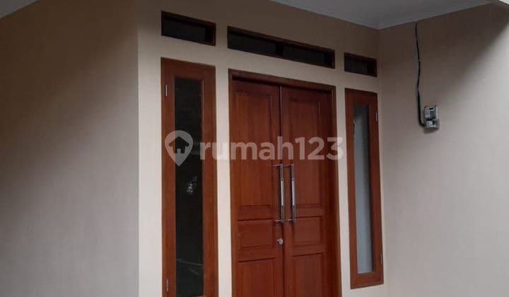 Rumah Dijual Dua Lantai Di Pondok Cabe Ciputat