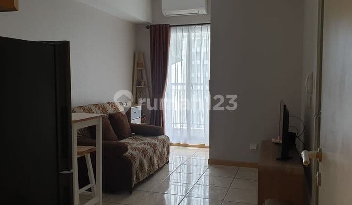 Disewakan Apartemen M Town Tower Ellis Lantai 19. Full Furnished. 2 KT . 1 KM. View Pool