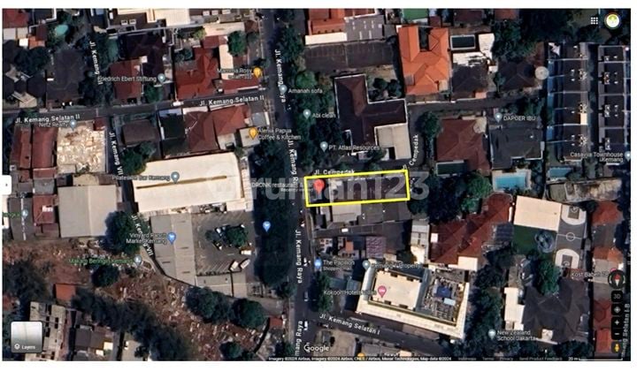 Bangunan /Tempat Usaha Di Daerah Kemang Raya ,mampang Prapatan Jaksel. Lt 635m². Lb 1800m².3 Lantai.m Shm .