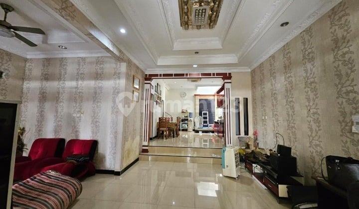 Home in Cluster Aralia Harapan Indah - Semi Furnished, Comfortable Location