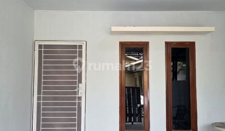 Rumah Rapi dan Bersih Siap Huni di Bulevar Hijau, Bekasi