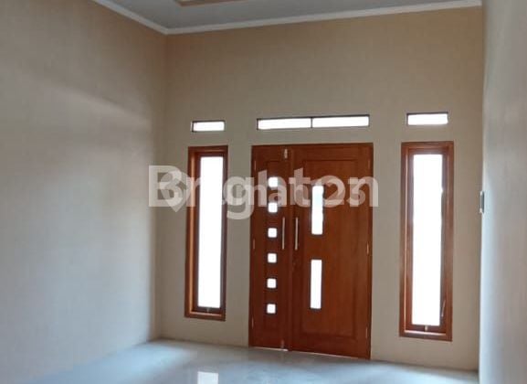 CHEAP NEW HOUSE BANYUANYAR MANAHAN