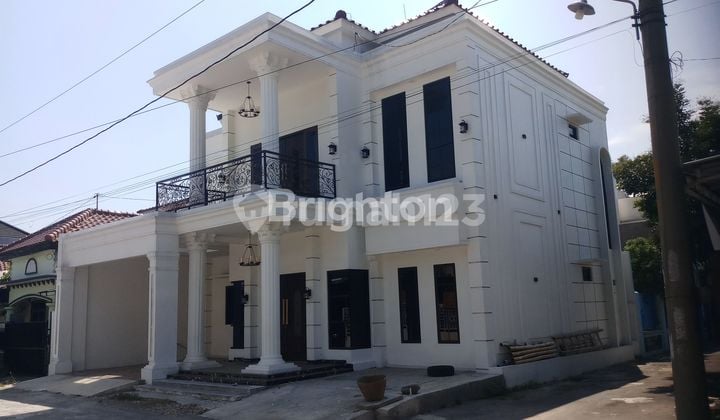RUMAH BARU CLASIC MODERN MEWAH DEKAT RUMAH PAK JOKOWI