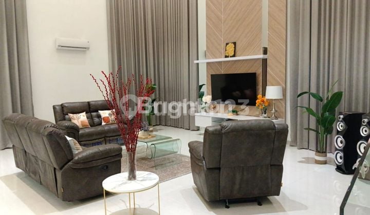 RUMAH MEWAH MODERN MINIMALIS