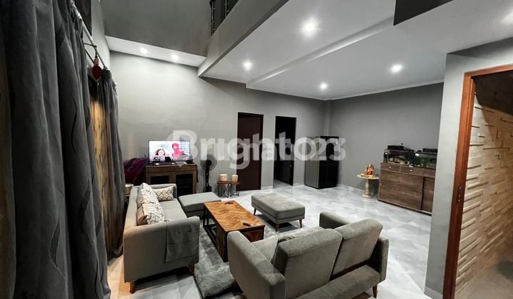RUMAH MEWAH MODERN MINIMALIS SOLO BARU