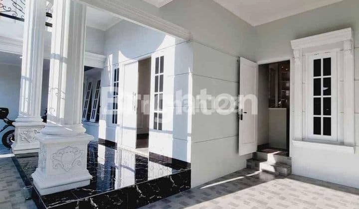 RUMAH MEWAH BARU CLASIK MODERN MUURAH