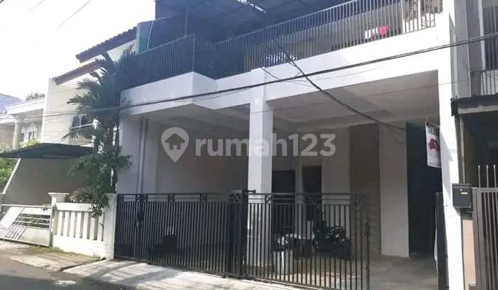 2-Storey Spacious and Comfortable House in Ragunan, South Jakarta