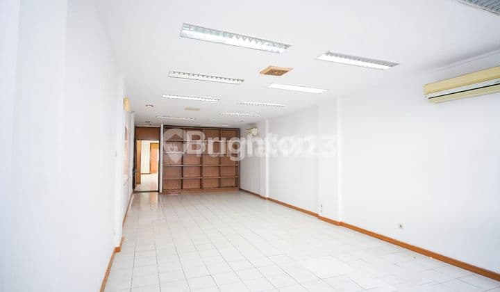 RUKO GANDENG, JL. P JAYAKARTA, JAKARTA