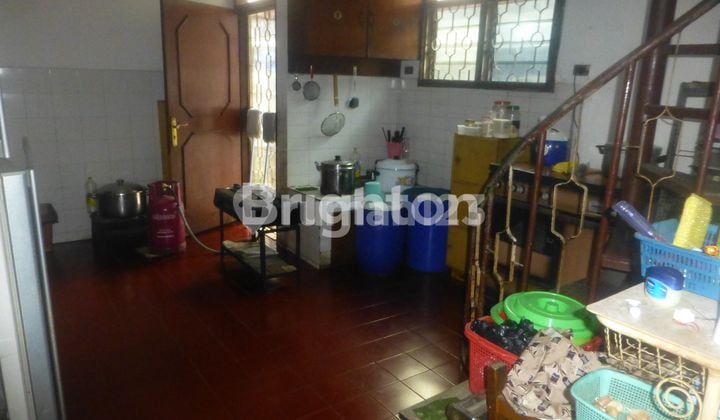 RUMAH GAJAH MADA STRATEGIS SIAP UNTUK DIJADIKAN TEMPAT USAHA