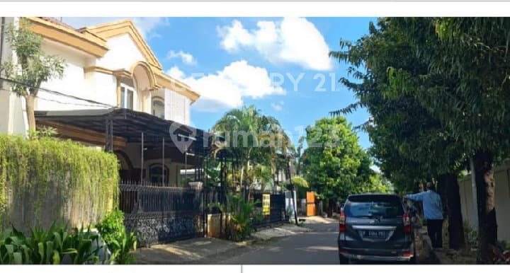 Rumah Asri Siap Huni Dalam Komplek Cipinang Elok