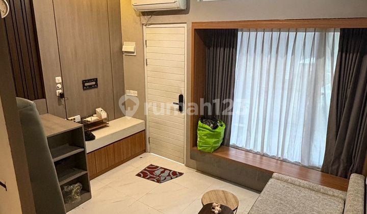 Dijual Rugi di Bawah Harga Beli Rumah Tabebuya By Sinarmasland BSD City Sudah Interior & Furnished