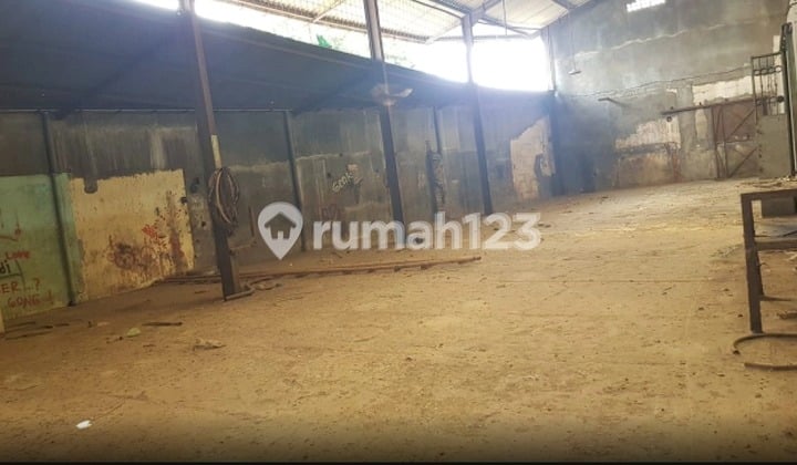 Gudang Zona Industri Lokasi Jebres,Surakarta Luas 3129M2