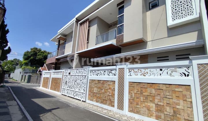 New House Super Strategic Location Banjarsari, Solo Area 120M2