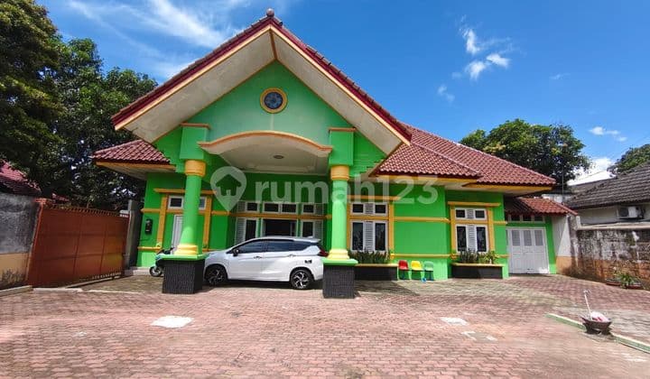 Super Strategic House in Banjarsari, Solo, Area 1099M2