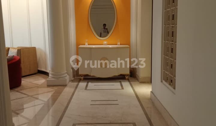 Dijual Rumah Mewah Full Furnish di Pluit