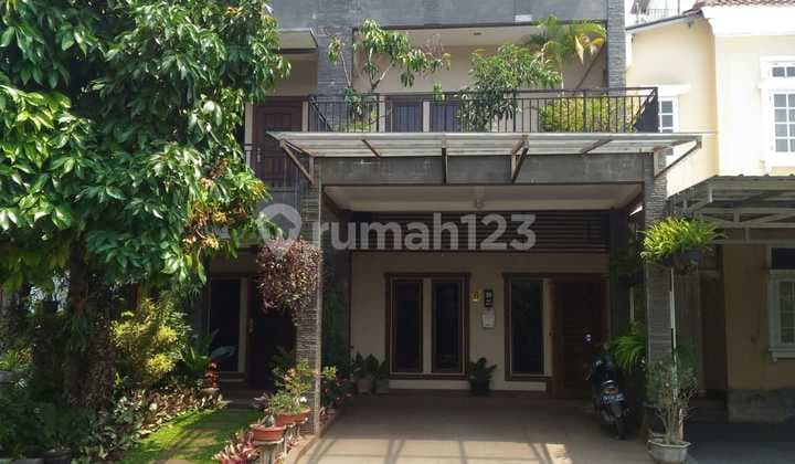Rumah 3 Lantai Bagus Cluster Fedora Graha Raya Bintaro Tangerang