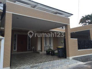 Komplek Uniliver - Rempoa Jakarta Selatan - Rumah 2Lt - Tanah Luas