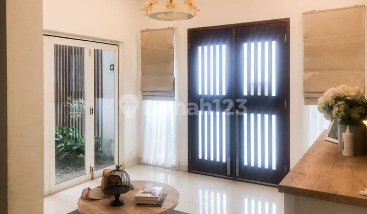Alam Sutera - Cluster Feronia - Rumah 2 Lt Hoek - Semi Furnished