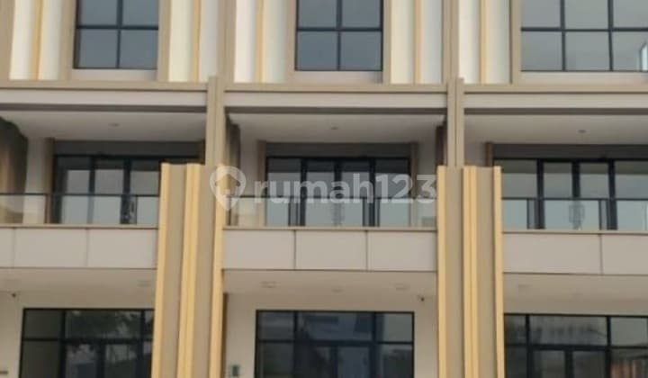 For Rent Ruko Il-Lago Grande Gading Serpong - 3-Story Ruko Size 4.5X17 - Ready to Use
