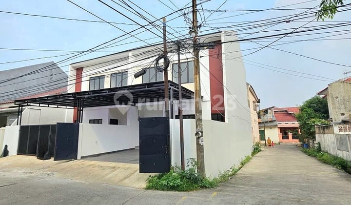 Rumah Baru 2 Lantai Di Perumahan Bumi Karawaci - Posisi Hoek
