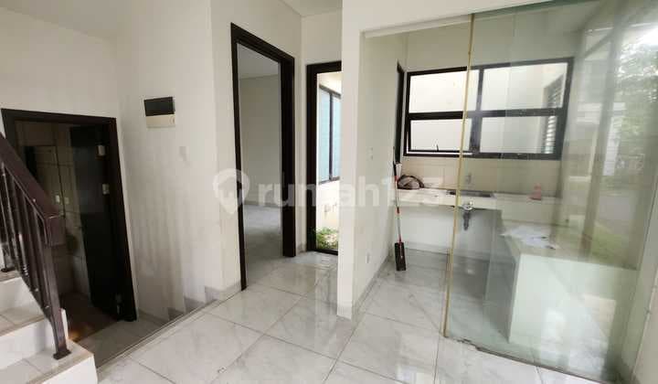 Rumah 2 Lantai HOEK Lavon Gracia Tangerang L2-240309
