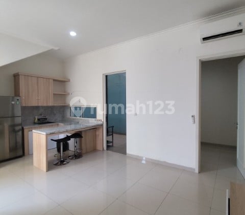 Dijual Rumah Semi Furnished Lengkap di Suvarna Sutera Tangerang 1Ka0001j
