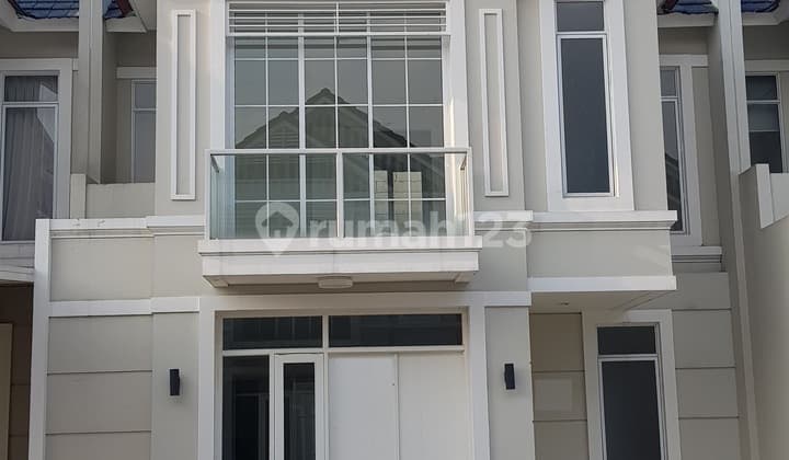 Rumah 2 Lantai di Grandura Lavon Tangerang 1K8000S6